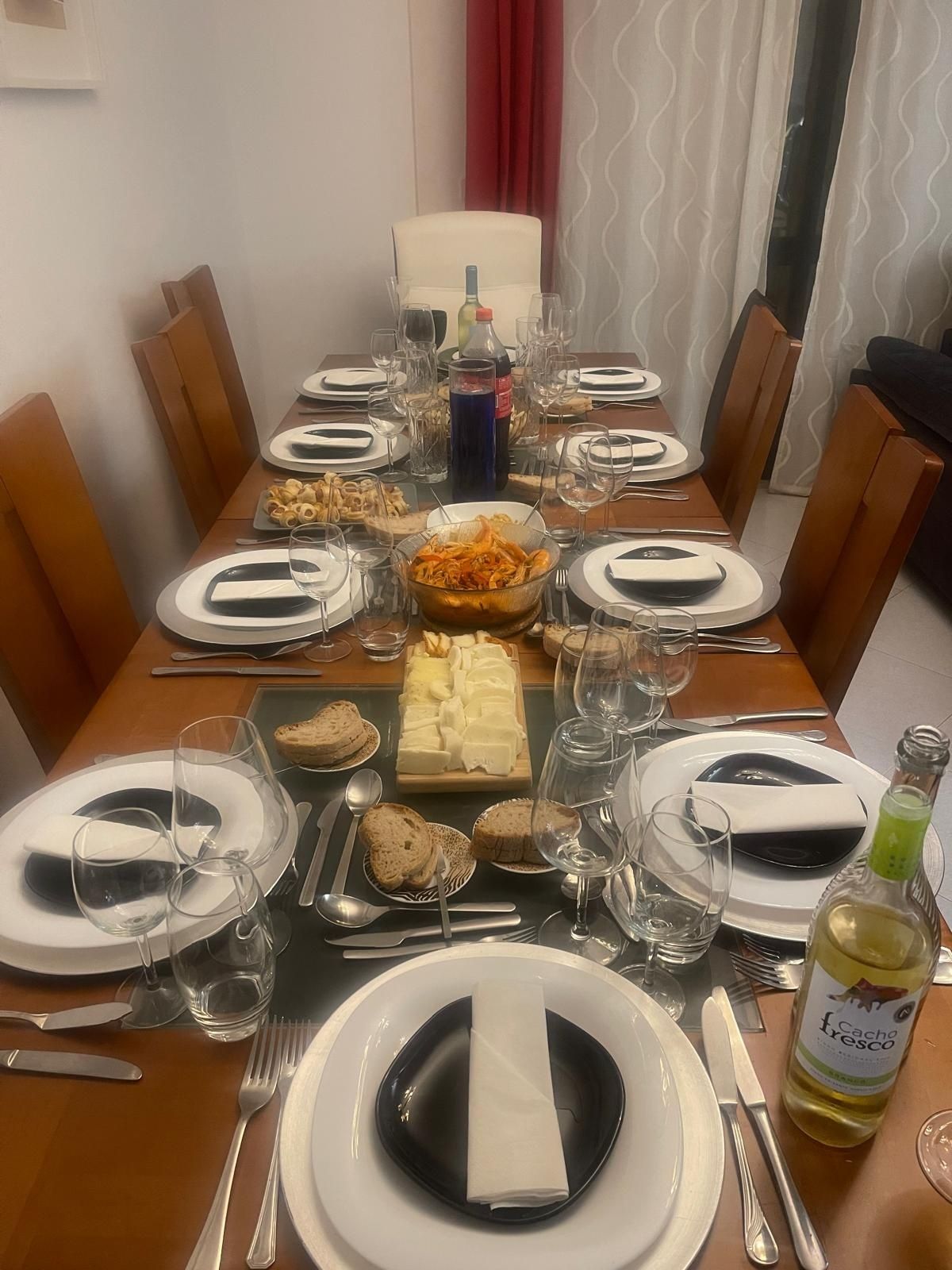 Mesa de jantar nova