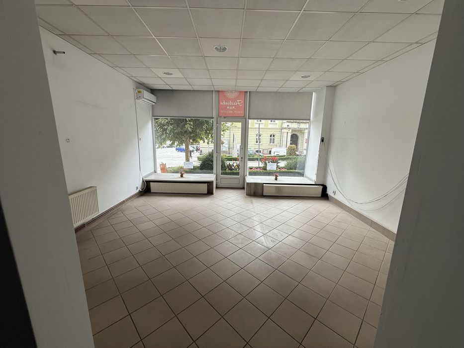 Lokal do wynajęcia Strzegom Rynek