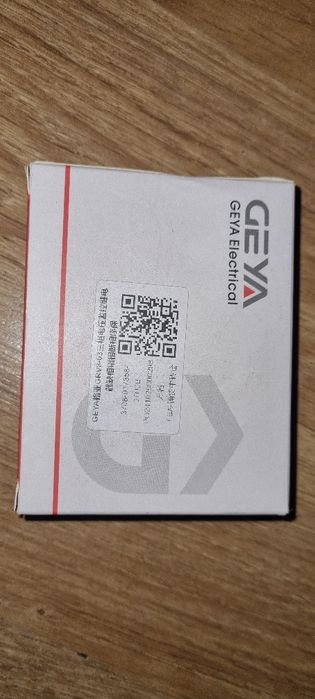 Przekaźnik napięciowy 3-fazowy GRV8-03