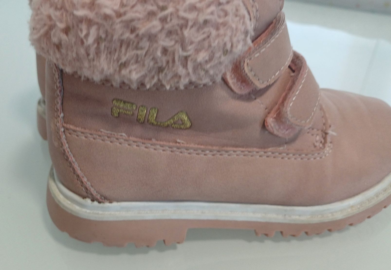 Botas marca Fila tamanho 27 usadas duas vezes