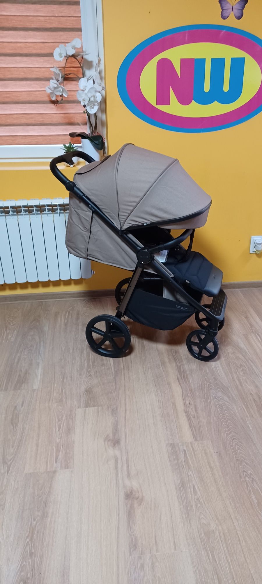 Carrello Bravo Plus nowy wózek spacerowy do 22 kg