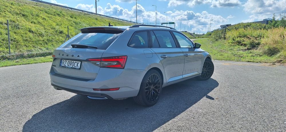 Skoda Superb 2.0 TSI Sportline Kombi 190KM FVat 1 Właściciel