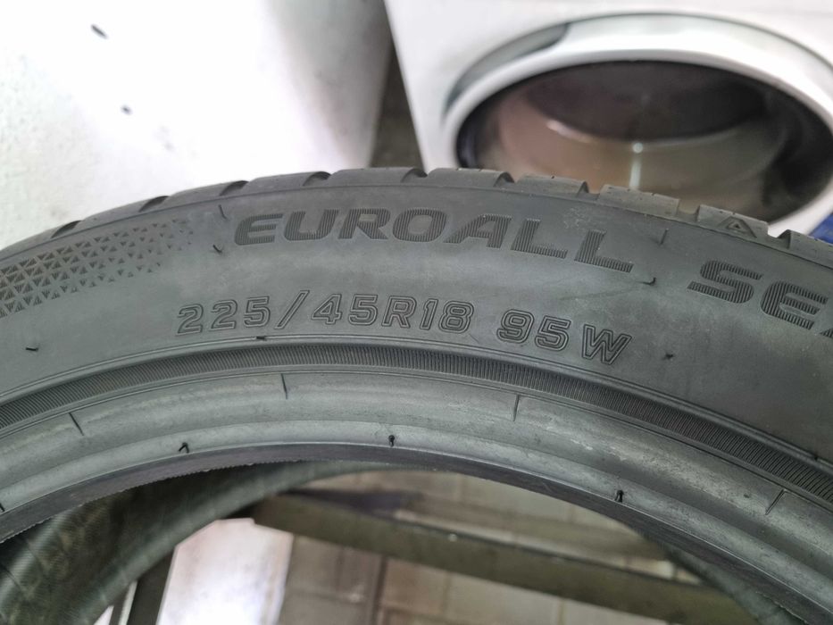 225/45/18 95W Falken EuroAllseason AS220 Pro D.5223