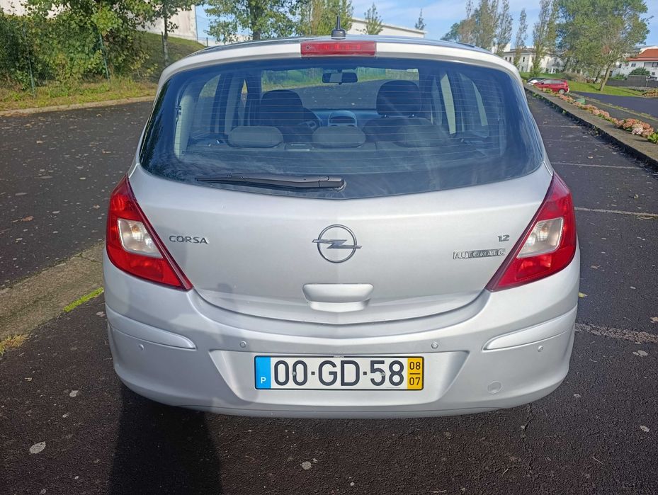 Opel Corsa automático 1.2  2008