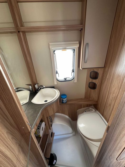 Hymer Eriba Nova Light 442 Super Stan 2022r TV Solar