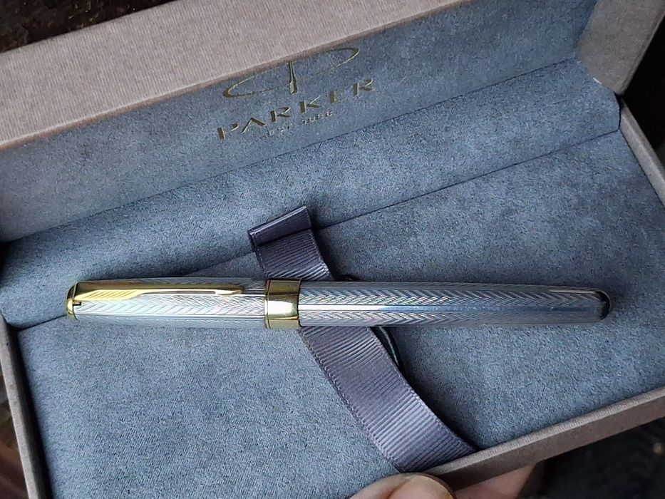 Caneta Parker Sonnet Fougere em prata