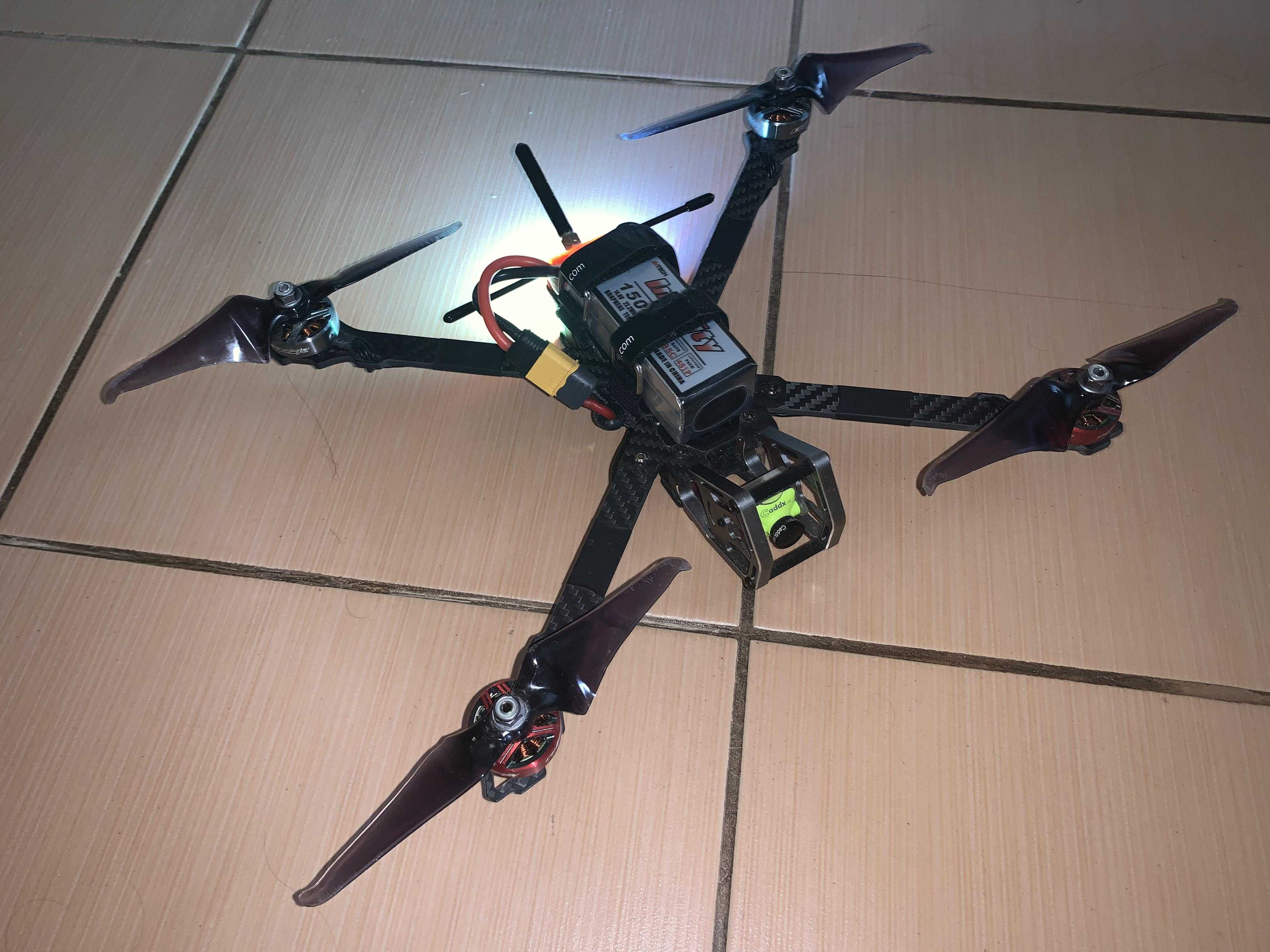 Набір для FPV польотів: апаратура керування + 7дюйм дрон + FPVшолом