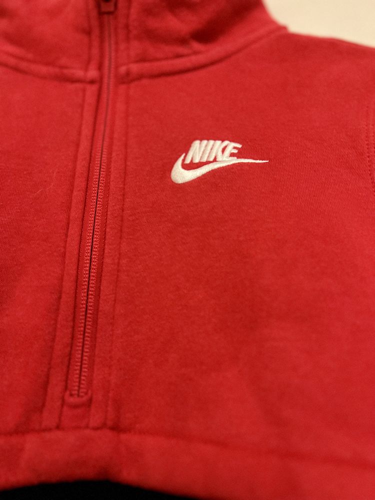 Camisola vermelha nike