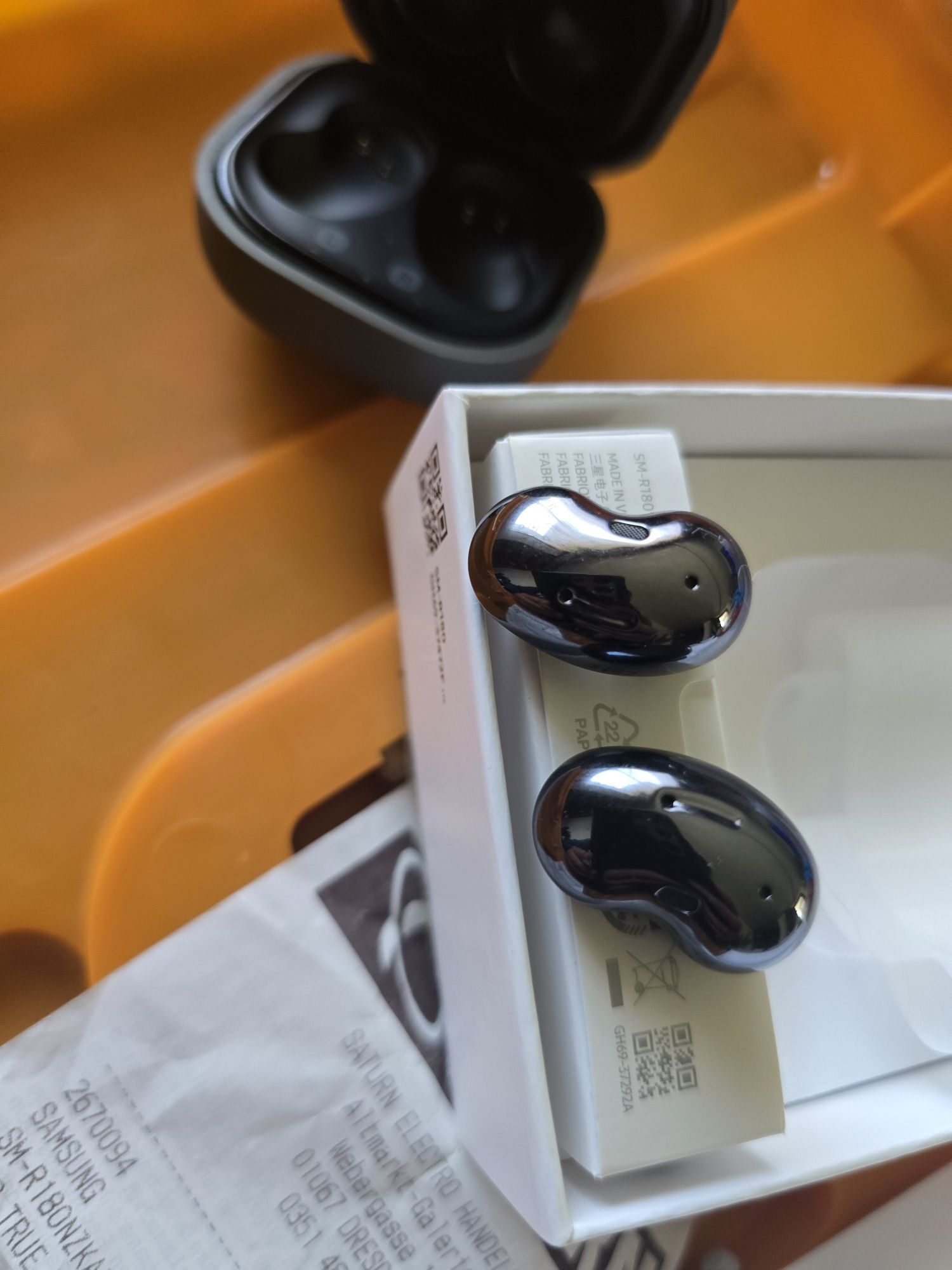 Samsung BUDS LIVE