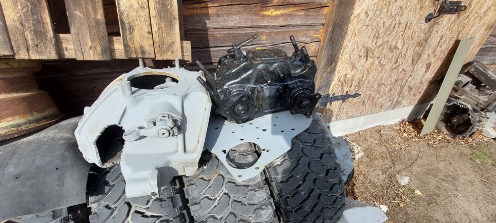 Роздаточна коробка