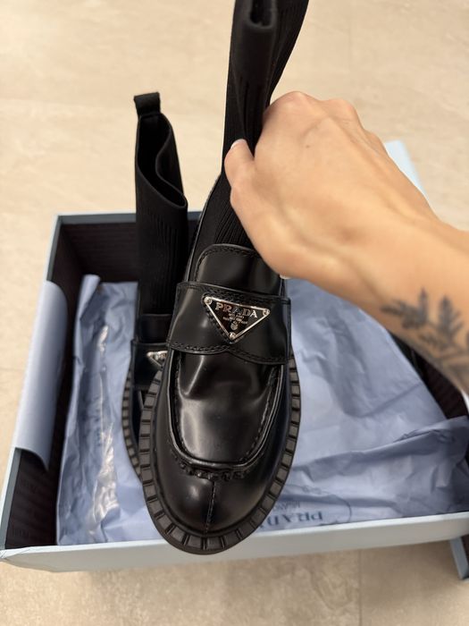 Чоботи , чулкі . Прада 36 розмір . 23.5 устілка