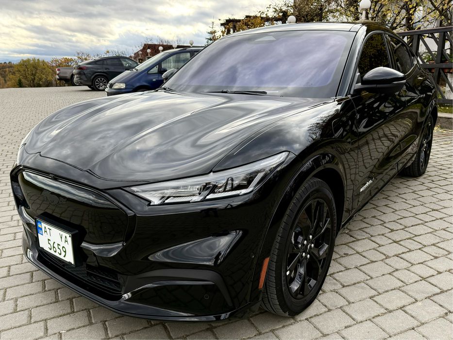 Мустанг електро Ford Mustang Mach-E