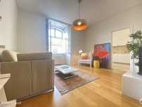 Apartamento T1+1 com móveis localizado no coração do Chiado