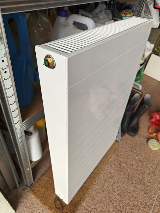 Grzejnik Purmo Ramo ventil compact RCV22