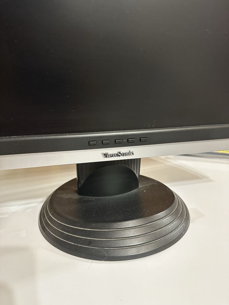 LCD монітор VievSonic 15