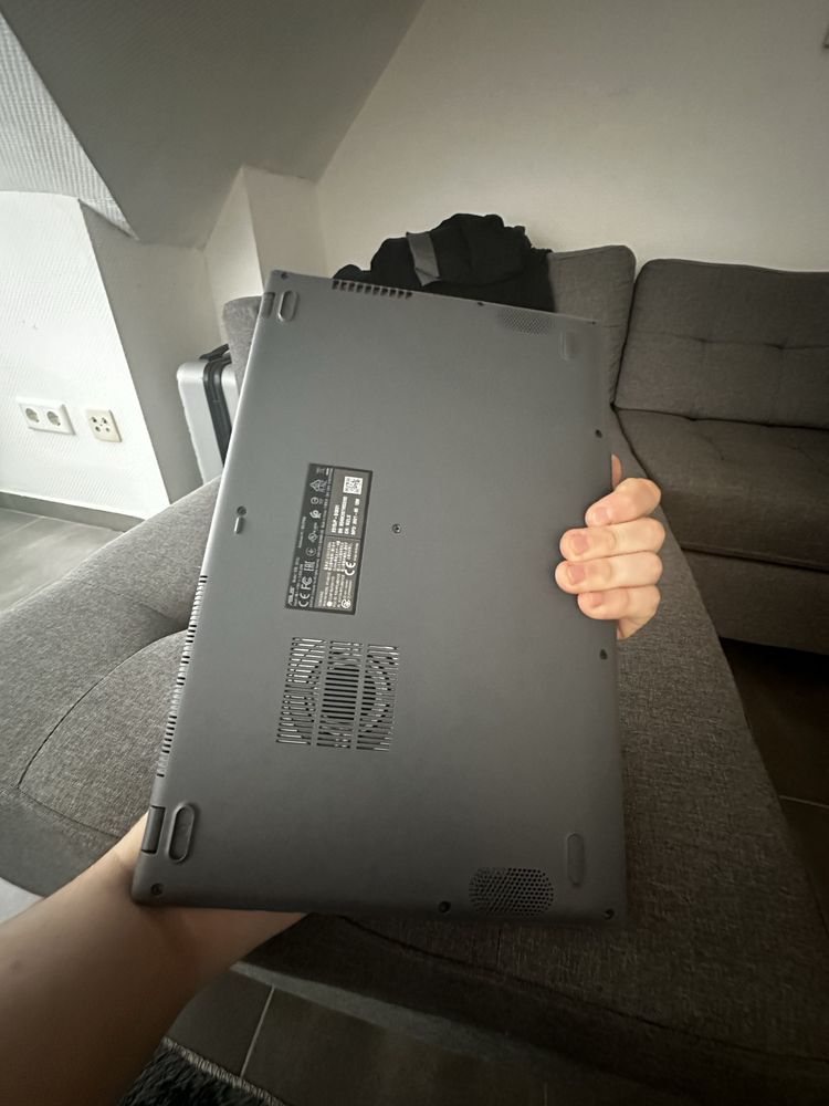 Ноутбук Asus Vivo book в ідеальному стані