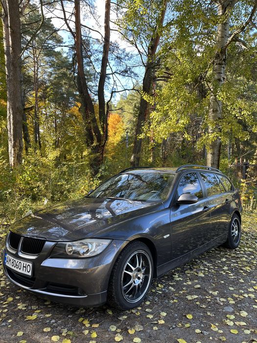 Продам BMW E91 320D N47