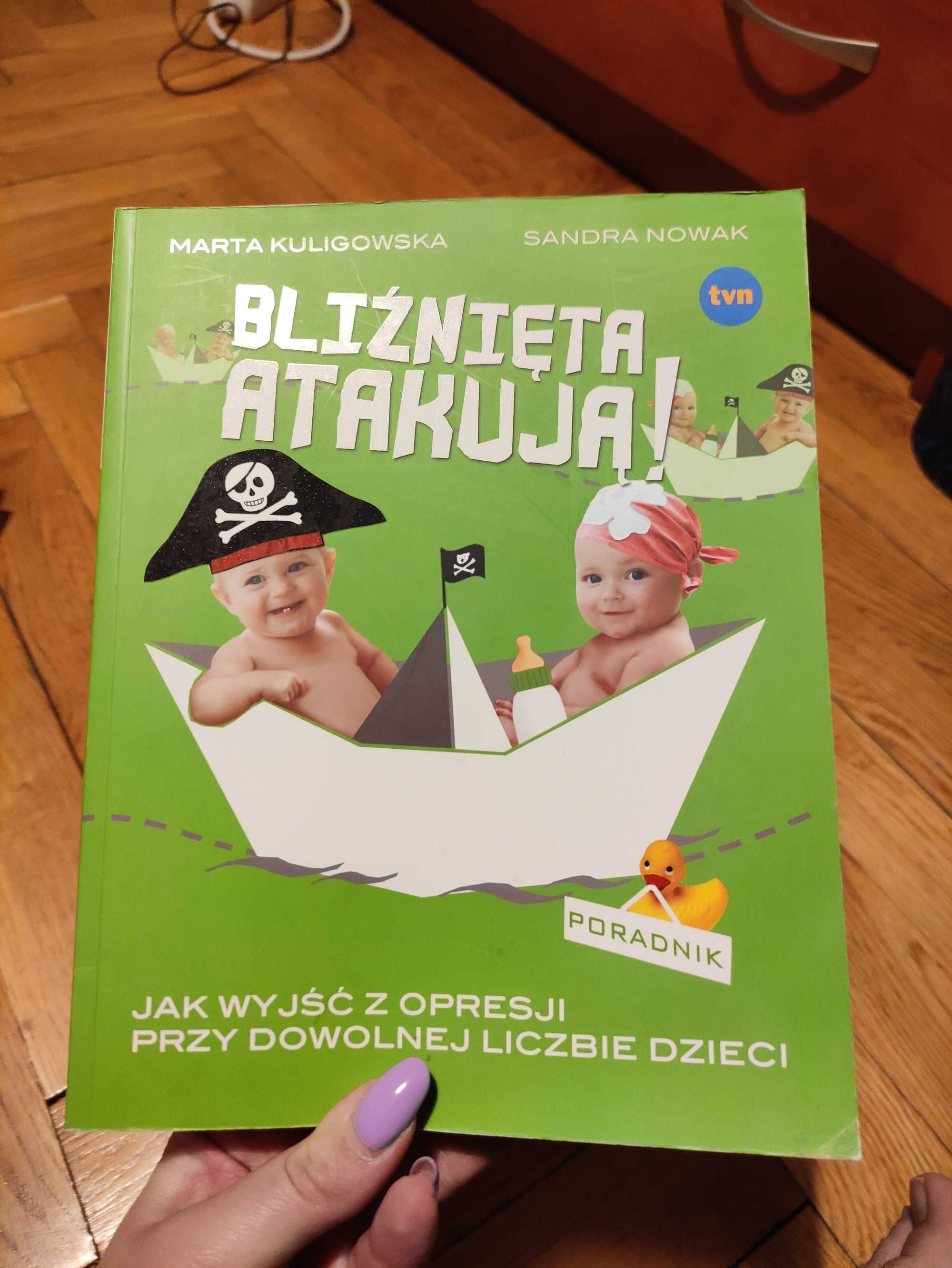 Bliźniaki atakują poradnik