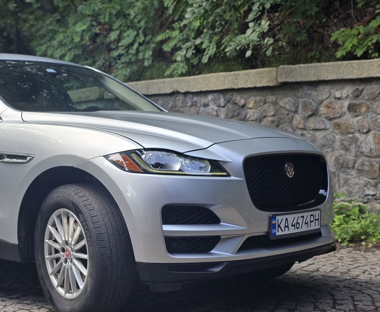 Продам Jaguar f-pace 2018