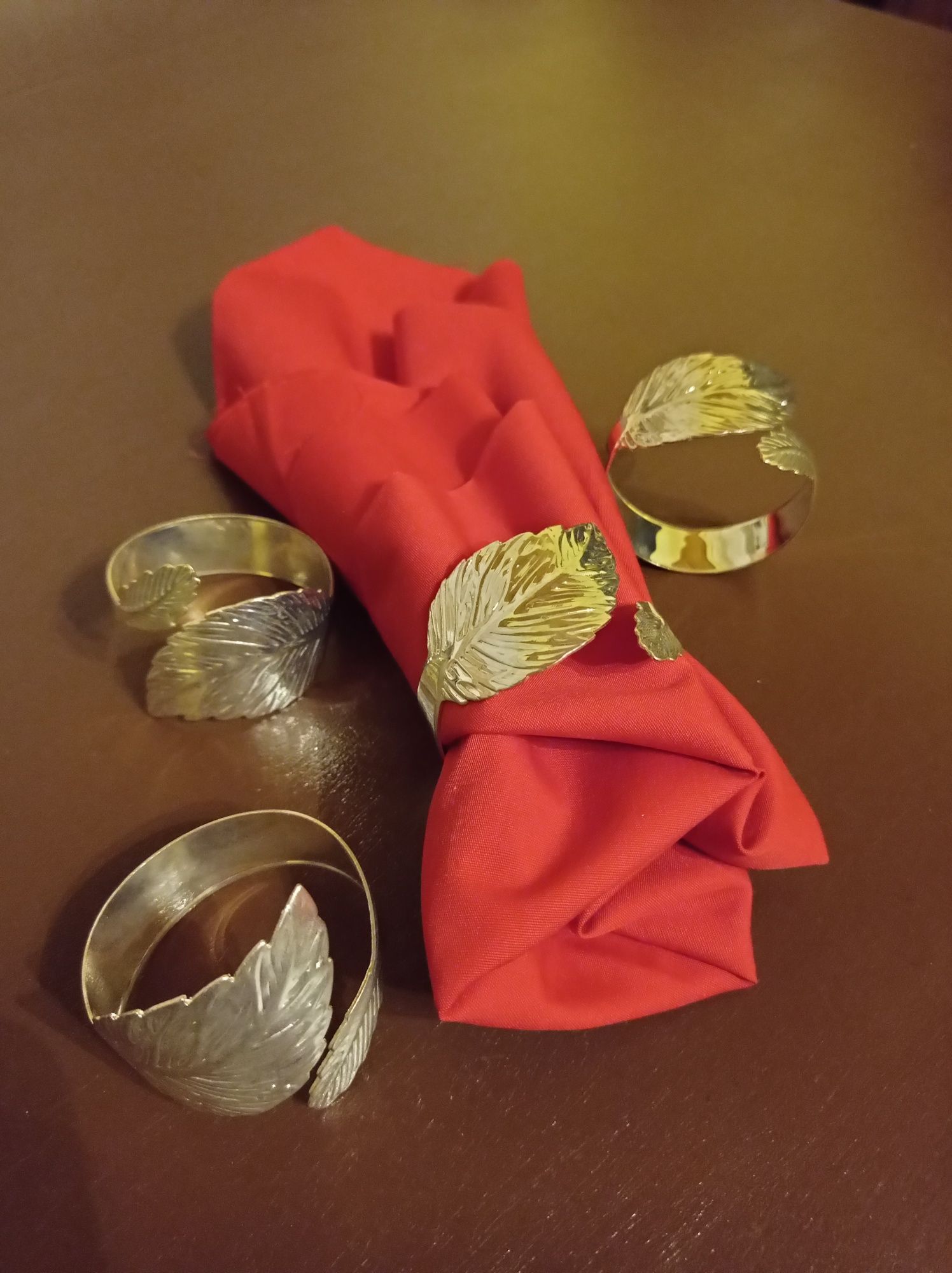 Ringi, pierścienie, obrączki do serwetek, dekoracja stołu, zastawy