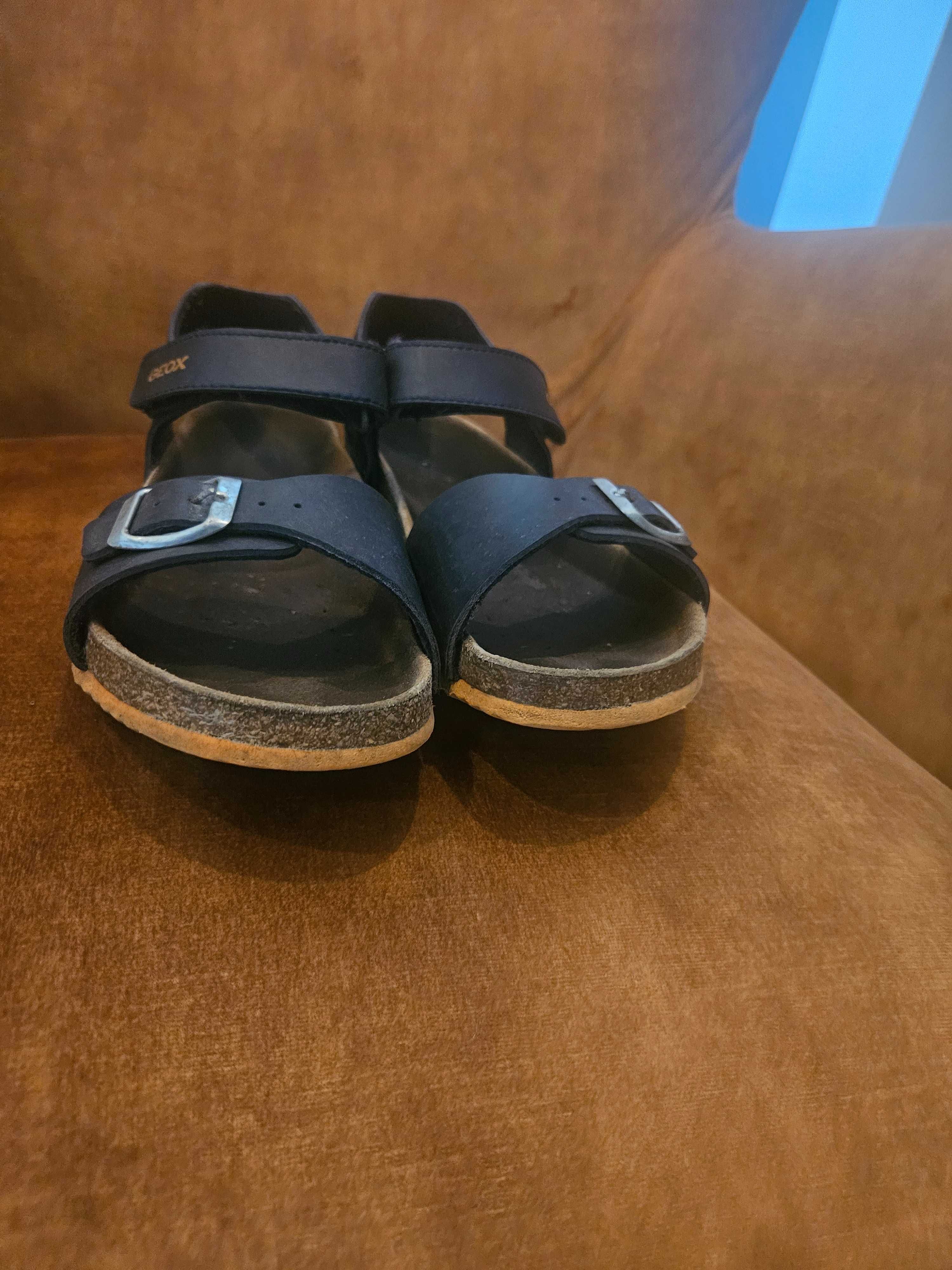 Sandalki geox 35 skóra