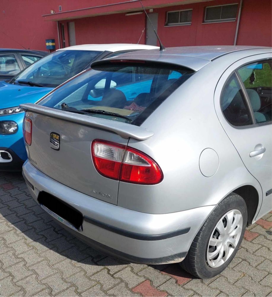 Seat Leon samochod osobowy