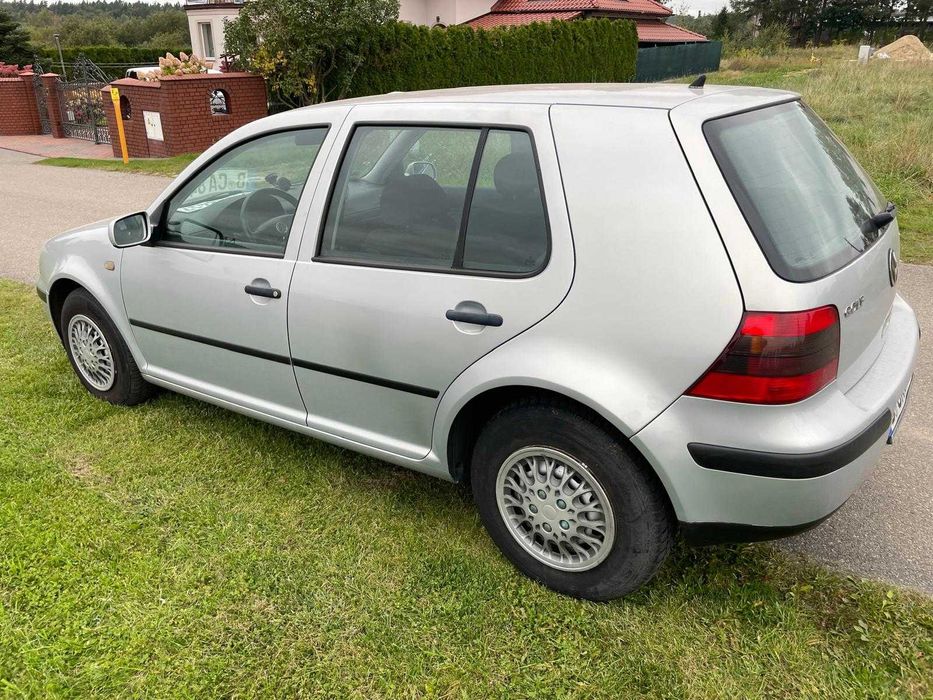 VW Golf 1999 1.6 8V AUTOMAT klima Super stan sprowadzony z Niemiec