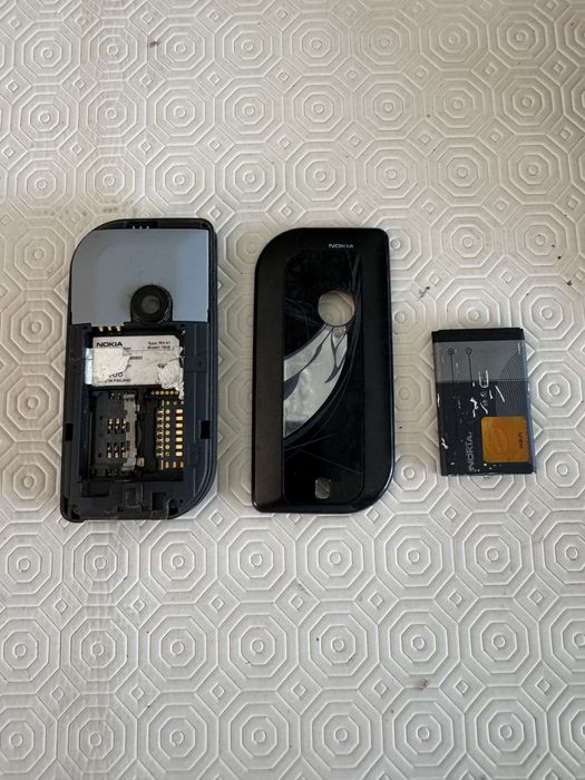 Nokia 7610 p/ coleção