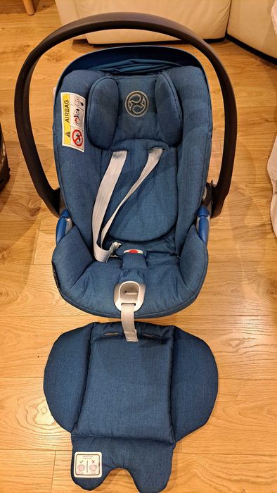 Zestaw dwóch fotelików Cybex + baza obrotowa