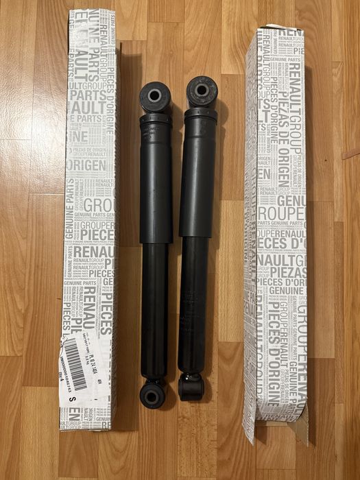 Амортизатор задній Trafic 3