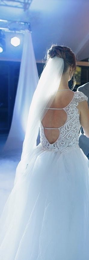 Piękna włoska suknia ślubna Tesoro Flora