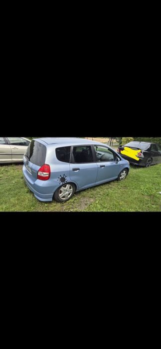 Honda jazz   2002 na części
