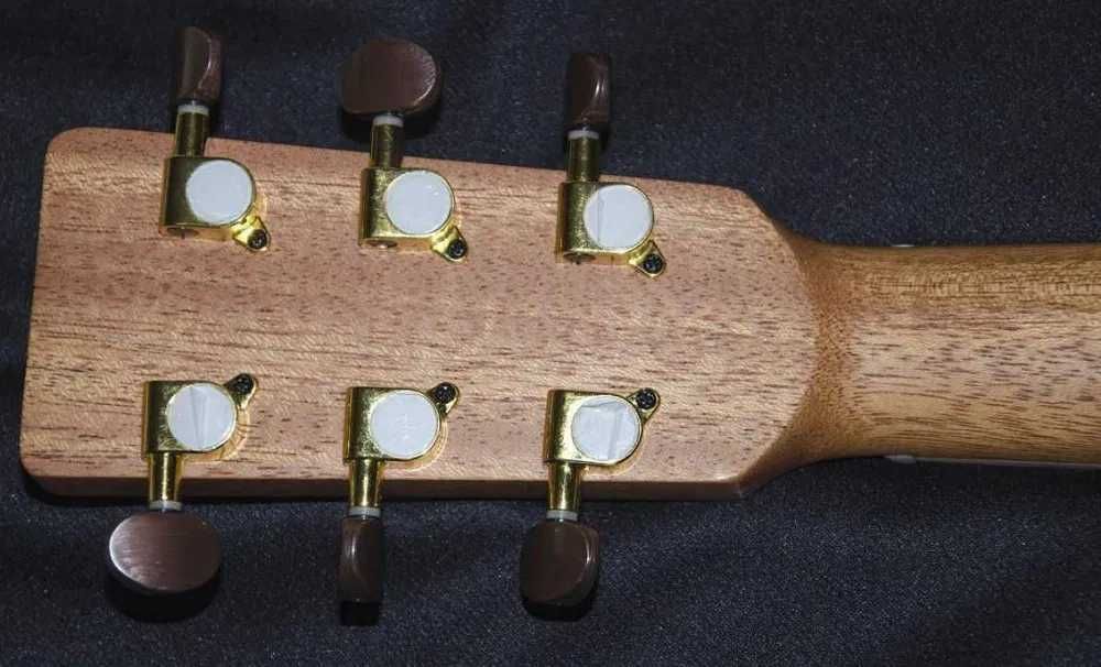 Guitarra Eletrificada APC aço (falta colocar trastes)