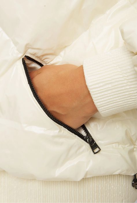 Жіночий пуховик Bogner