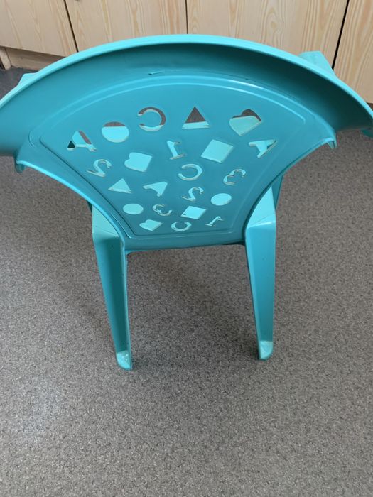Стілець дитячий