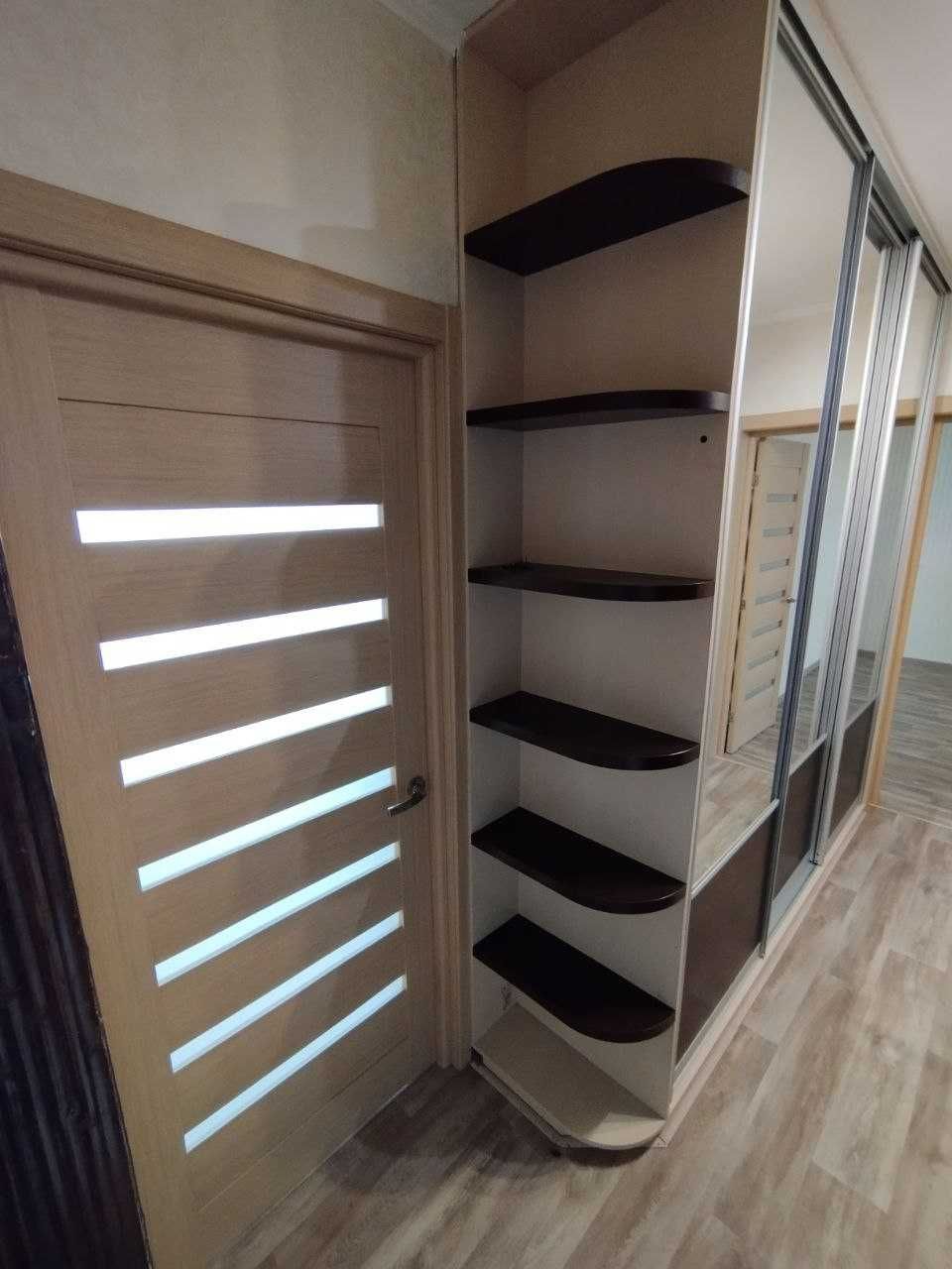 Продам 2 к квартиру на Молочній, з ремонтом. Метро поруч.