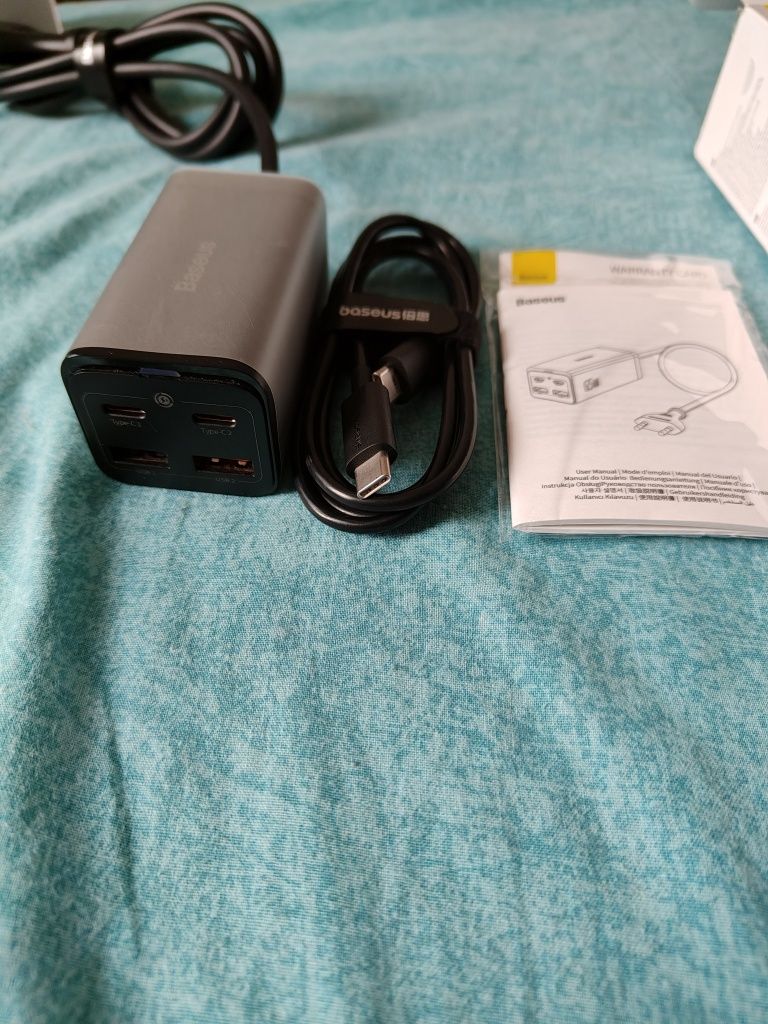 зарядний пристрій Baseus GaN3 Pro Desktop Fast Charger 2C+2U на 65W Bl