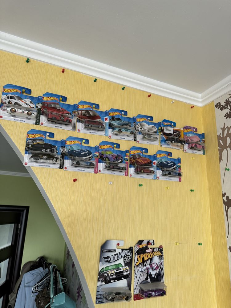 Колекція машинок Hotwheels