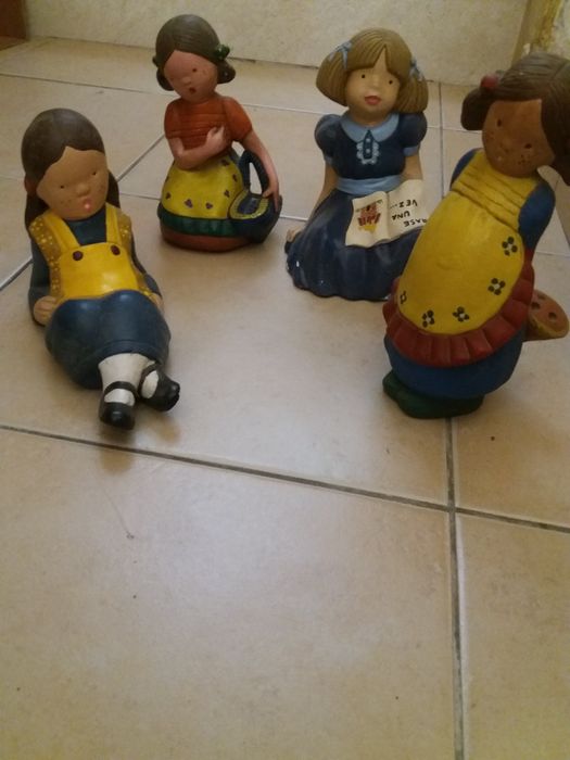 Bonecas pintadas à mão. Coleção