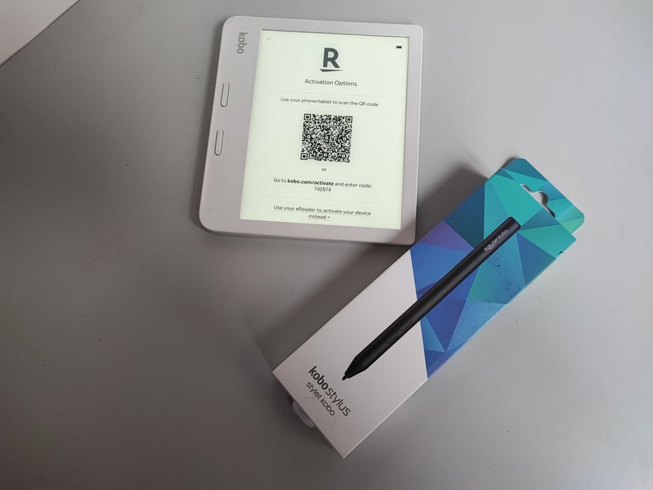 Електронна книга Kobo Libra 2 з стилусом