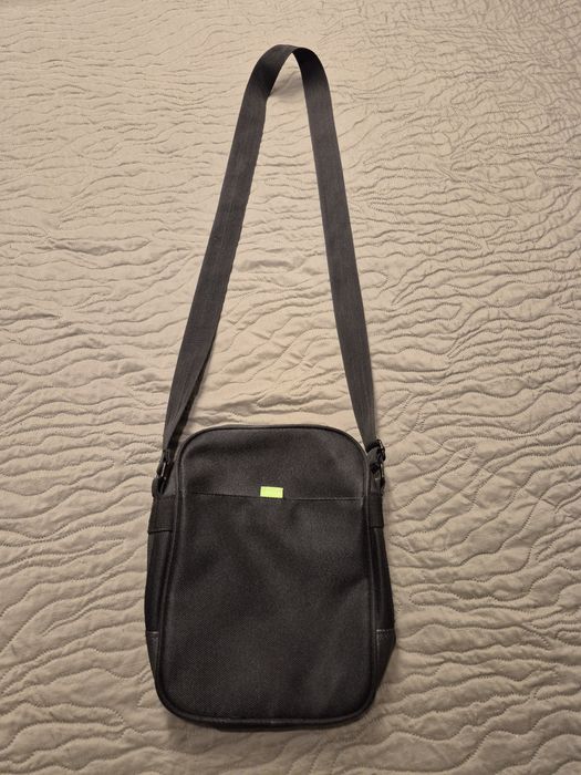 Nerka torebka młodzieżowa męska jak nowa