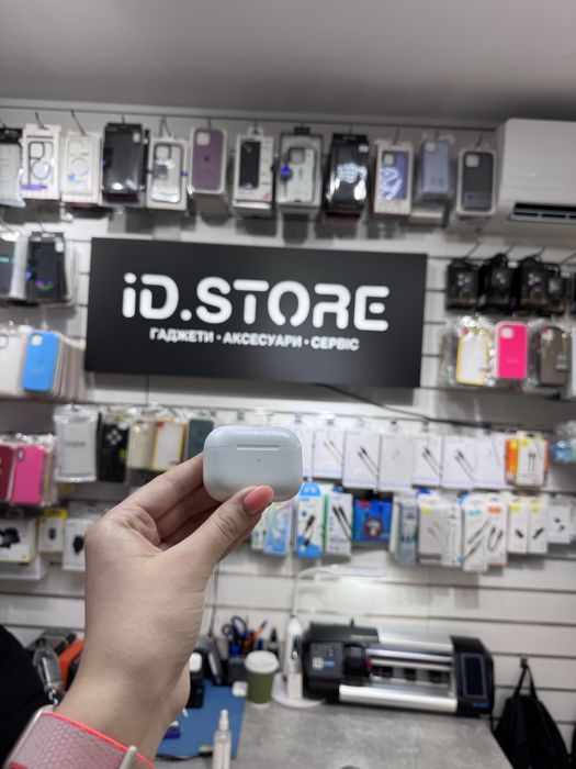 Б/У Оригінальний Кейс для навушників Apple AirPods Pro 1(A2190)