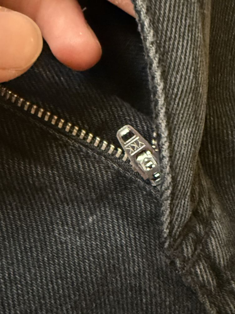 Джинси чорні Bershka Ballon eur36 usa29 mex29