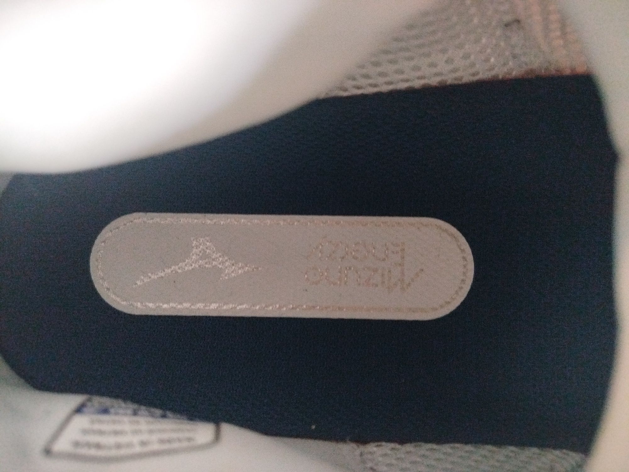 Tênis Mizuno Wave Momentum 3