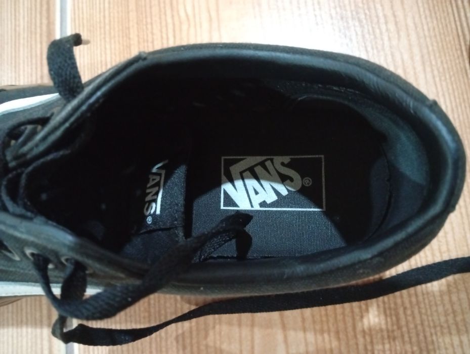 Sapatilhas Vans em bom estado