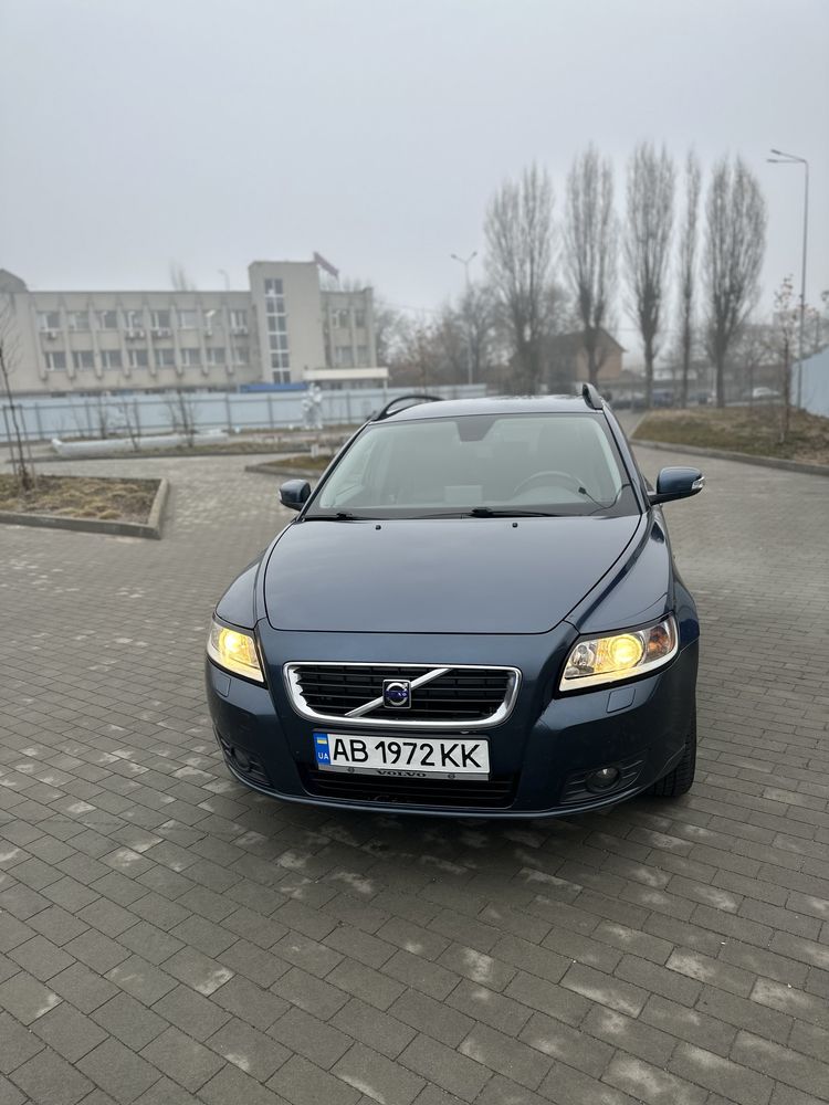 Продам вольво volvo в50! 2009 1,6д в хорошій комплектації!