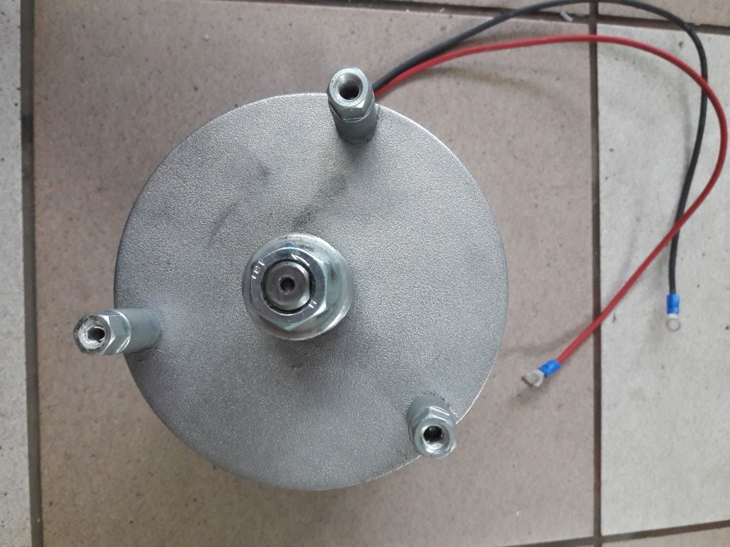 Silnik Rotomag 0HK21  24 V / 1 KM / 0,75 KW  3300 obr/min