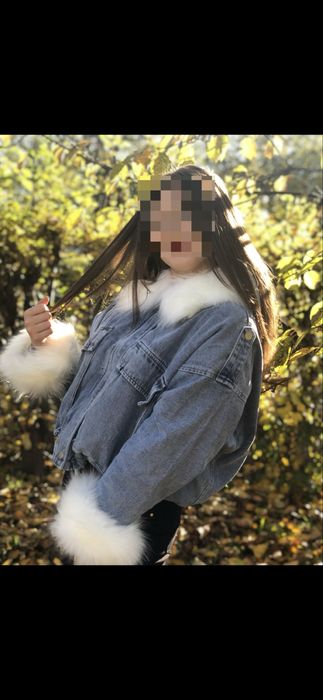 Джинсовка утеплена всередині( куртка)