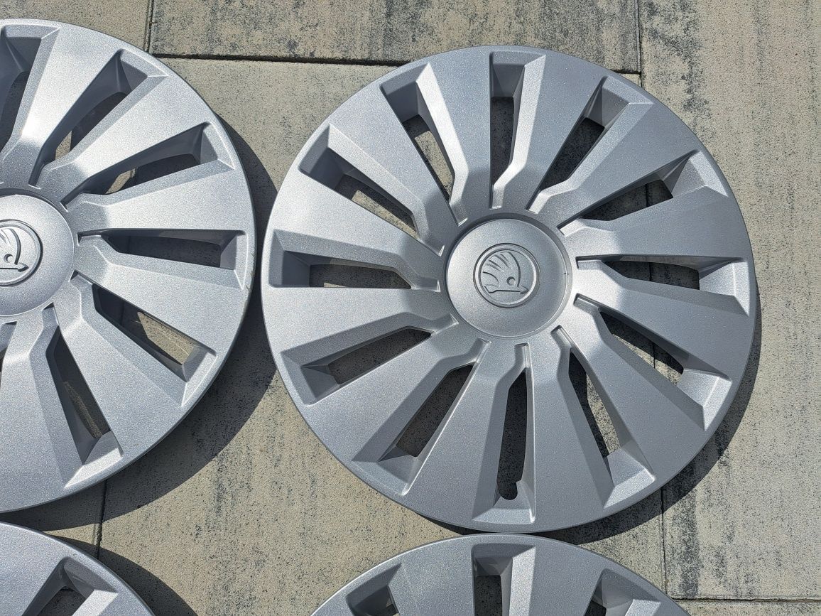 Kołpaki kołpak Oryginalny SKODA SCALA 16"