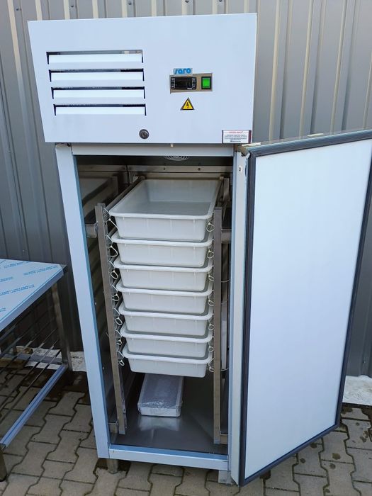 Szafa chłodnicza na ryby Saro.